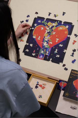 Fixing Love | 321 Piece Jigsaw Puzzle